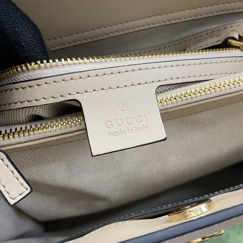 Gvc*1 tote bags